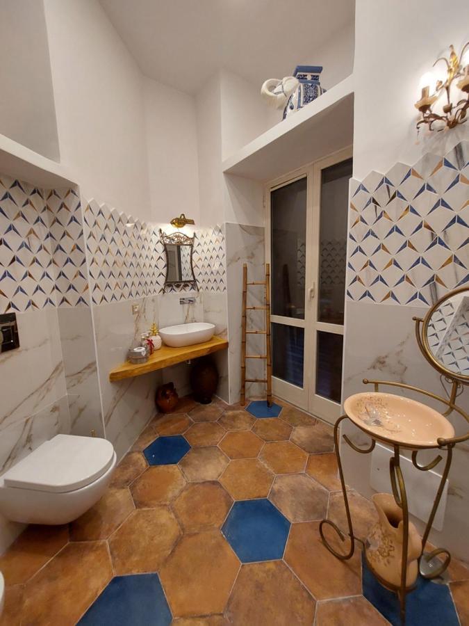 Dimora Storica "Le Stanze Di Dioniso" Villa Napoli Eksteriør bilde
